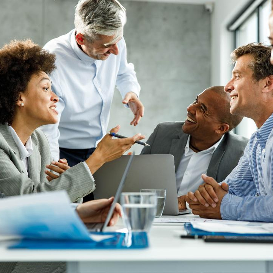 how leaders build trust with meaningful recognition